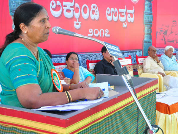Lakkundi in Gadag is no less than historical Hampi