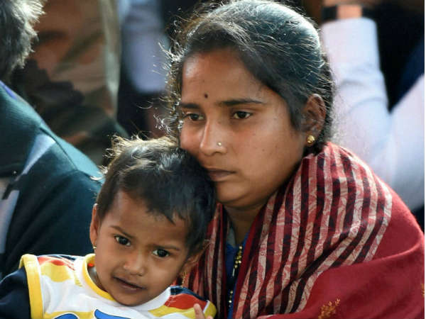 ಕೆಲಸ ನೀಡುತ್ತಿರುವುದು ಯೋಧನ ಮಡದಿಗೆ ತಾನೆ?