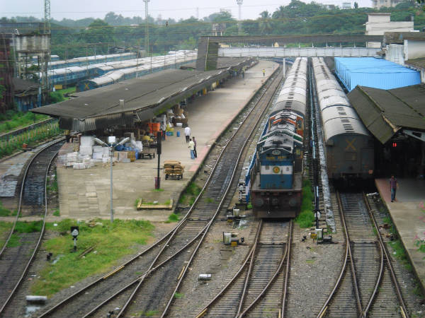 Railway Line doubling sought between Mangaluru Central and Junction stations Railway Line doubling sought between Mangaluru Central and Junction stations