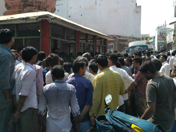 Corporator Prashant Gowda roughed up by a group of men 