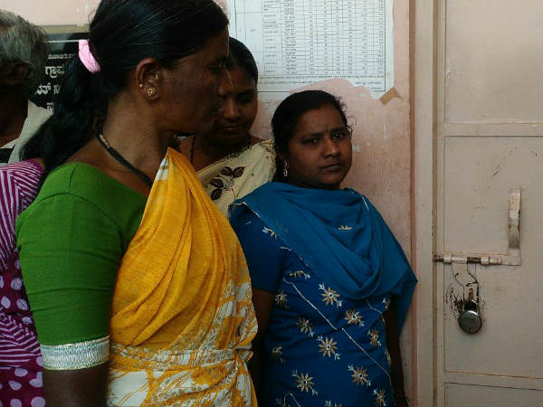 Why Tumakuru PDO does not come to dalit colonies?