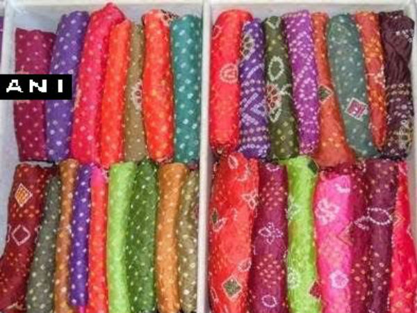 Acb raid on hubballi Sales Tax Assistant Commissioner Karriyappa Kernal's house