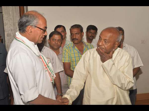 ದಿಗ್ವಿಜಯ್ ಸಿಂಗ್-ದೇವೇಗೌಡ ಮುಖಾಮುಖಿ