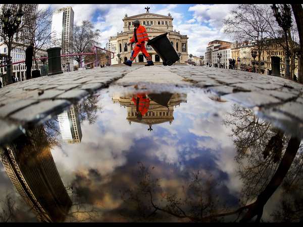 ಮಳೆಯಲ್ಲಿ ತೊಯ್ದ ಫ್ರಾಂಕ್ ಫರ್ಟ್ 