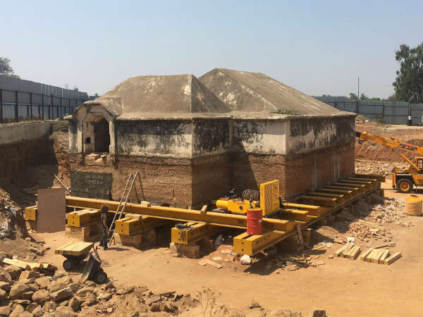 900 ಟನ್ ತೂಕವಿರುವ ಮದ್ದಿನಮನೆ 900 ಟನ್ ತೂಕವಿರುವ ಮದ್ದಿನಮನೆ