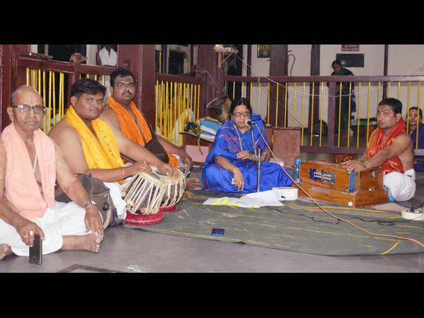 ಹಲವಾರು ಕಾರ್ಯಕ್ರಮಗಳು ನೆರೆವೇರಿದವು 