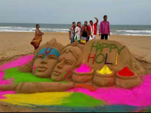 ಮರಳ ಮೇಲೆ ಬಣ್ಣದುಂಗುರ