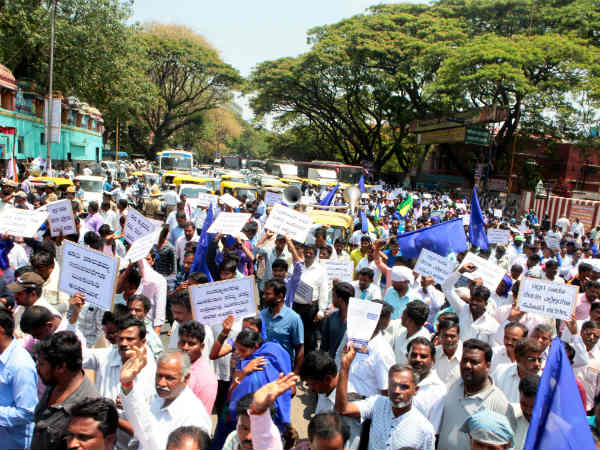 ತೀರ್ಪು ಹಿಂದುಳಿದ ಜನಾಂಗಕ್ಕೆ ಮರಣಶಾಸನ ತೀರ್ಪು ಹಿಂದುಳಿದ ಜನಾಂಗಕ್ಕೆ ಮರಣಶಾಸನ