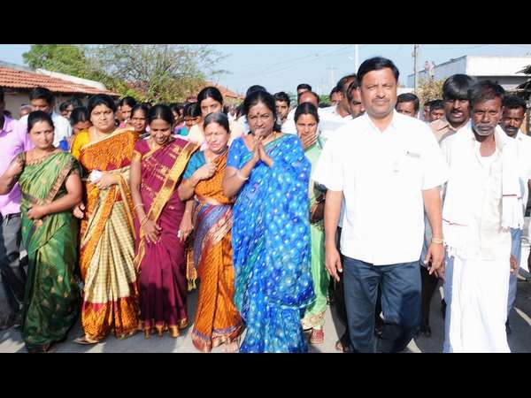 ಕುಟುಂಬ ರಾಜಕಾರಣಕ್ಕೆ ಆಸ್ಪದ ನೀಡಬೇಡಿ