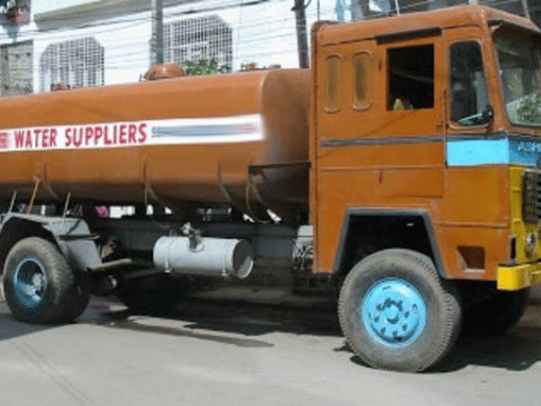 Scarcity of water in mangaluru, Demand for water tanker is now high Scarcity of water in mangaluru, Demand for water tanker is now high