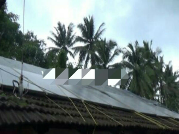 ‘Sampaje Nada Office’ ready to fall down