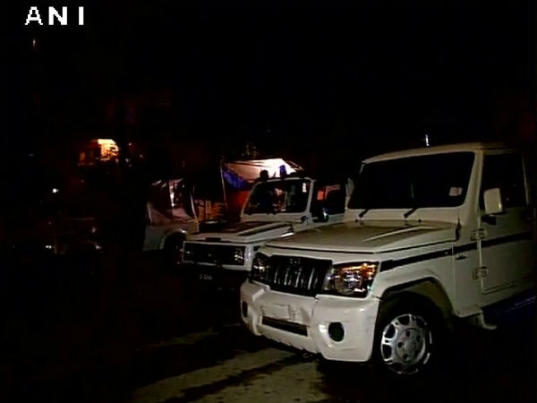 Terrorists snatch AK-47 from cop in Jammu