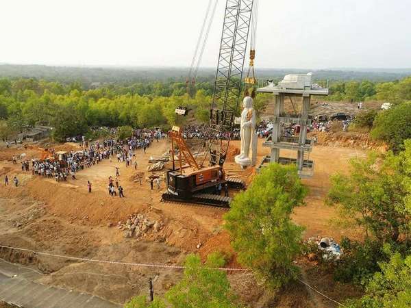 ಮೂರು ಕೋಟಿ ವೆಚ್ಚ ಮೂರು ಕೋಟಿ ವೆಚ್ಚ