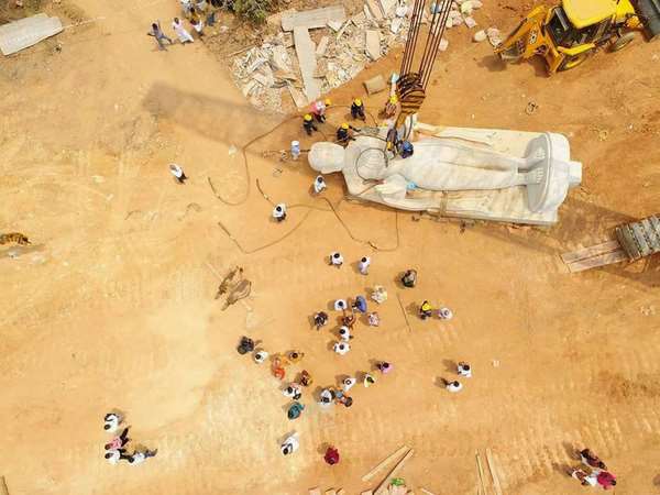 ಕೃಷ್ಣಮಠ ಸ್ಥಾಪಿಸಿದ ಆಚಾರ್ಯರು: ಕೃಷ್ಣಮಠ ಸ್ಥಾಪಿಸಿದ ಆಚಾರ್ಯರು: