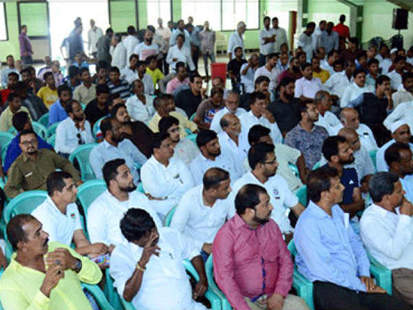 Congress leaders urged to transfer Commissioner Chandrasekhar from Mangaluru