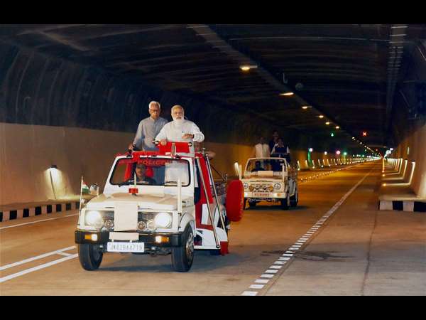 ಈ ಸುರಂಗ ಮಾರ್ಗ ಹೃದಯಗಳ ನಡುವಿನ ಕೊಂಡಿ