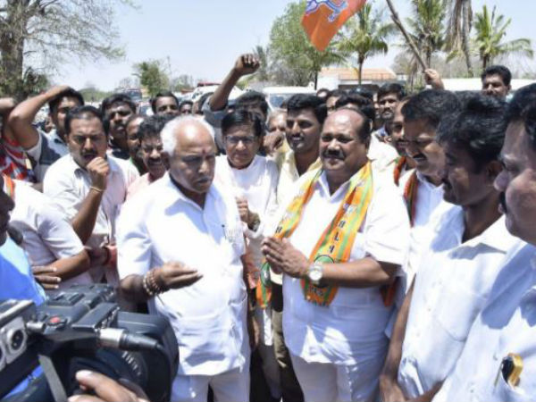 ಸಾಮಾನ್ಯವಾಗಿ ಗೊತ್ತಿರುವಂತೆ ಬಿಜೆಪಿಯಲ್ಲಿ ಮುಖ್ಯಮಂತ್ರಿಯಾಗುವವರಿಗೆ 75ರ ವಯಸ್ಸಿನ ನಿಯಮ ಇದೆ. ಇದೇ ಇಲ್ಲೂ ಅನ್ವಯವಾದರೆ ನಿಮ್ಮ ಮುಖ್ಯಮಂತ್ರಿ ಅಭ್ಯರ್ಥಿ ಯಾರು? 