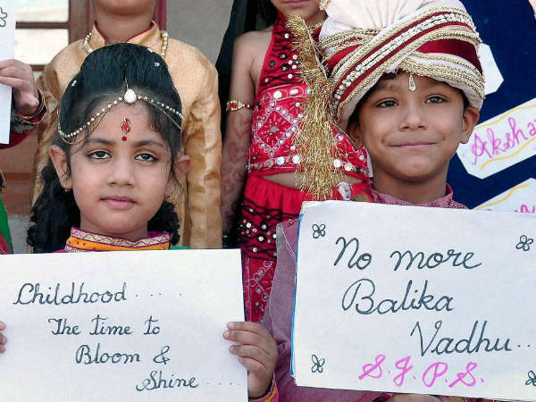 ವಯಸ್ಸಿಗೆ ಬರುವ ಮೊದಲೇ ಮದುವೆ