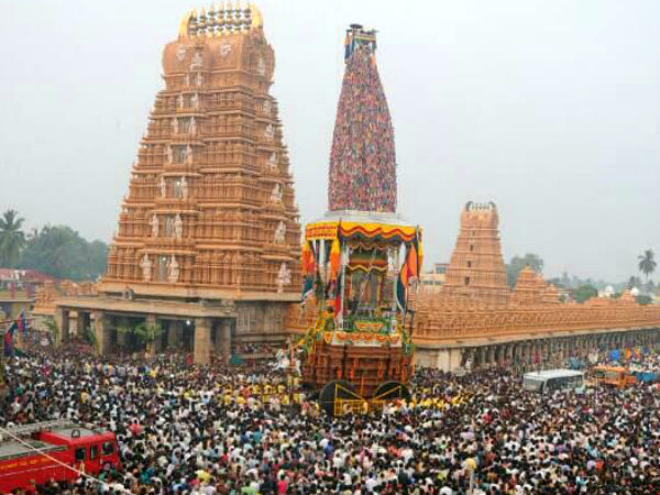 ಸಾಲಂಕೃತ ಶ್ರೀಕಂಠೇಶ್ವರ