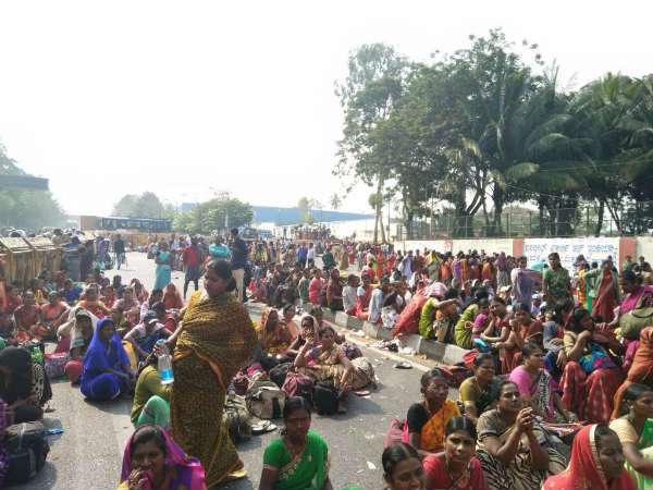 ಅಹೋರಾತ್ರಿ ಪ್ರತಿಭಟನೆ 