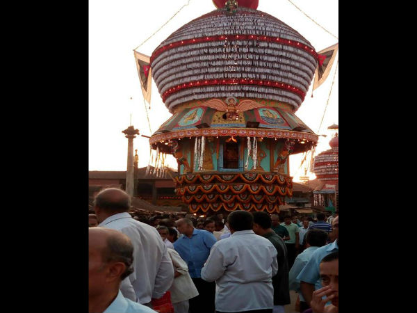  ಬರಡು ಹೊಲವೊಂದರಲ್ಲಿ ನೀರು ಸಂಗ್ರಹವಾಗಿ ಅಚ್ಚರಿ