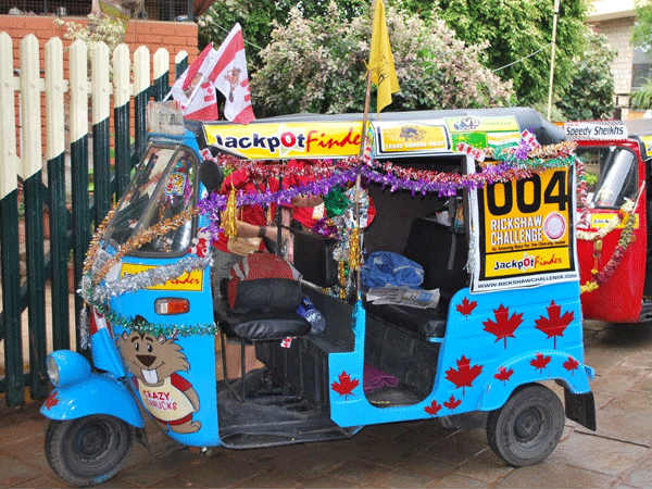 ಸರಕಾರಿ ಶಾಲೆಗಳಿಗೆ ನೆರವು ಸರಕಾರಿ ಶಾಲೆಗಳಿಗೆ ನೆರವು