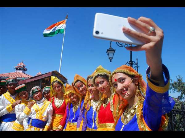ಹಿಮಾಚಲದ ಚೆಲುವೆಯರು 