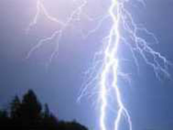 Two farmers dies because of thunderbolt in Hassan Two farmers dies because of thunderbolt in Hassan