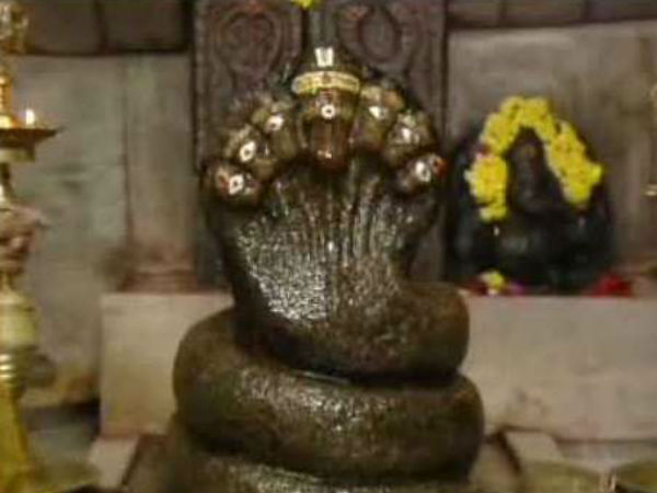 6 ತುಪ್ಪದ ದೀಪ ಹಚ್ಚಬೇಕು