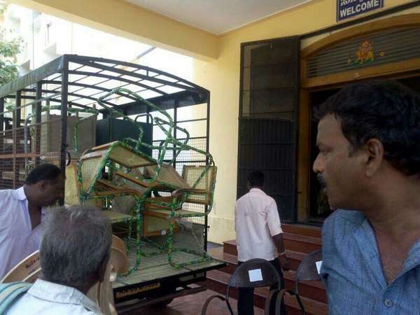 MUDA's Land Acquisition Officer's office has Confiscated in Mysuru MUDA's Land Acquisition Officer's office has Confiscated in Mysuru