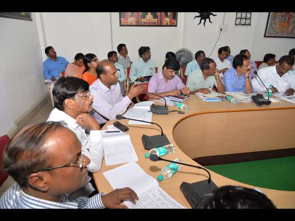 Strict action on district administration for water problem: Mahadevappa Strict action on district administration for water problem: Mahadevappa