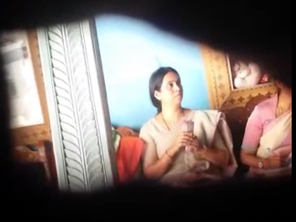 Congress leader Lakshmi Hebbalkar is in controversy Congress leader Lakshmi Hebbalkar is in controversy