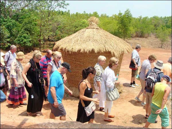 ಪ್ರವಾಸಿ ತಾಣಗಳು ಆಕರ್ಷಣೀಯವಾಗಿಲ್ಲ