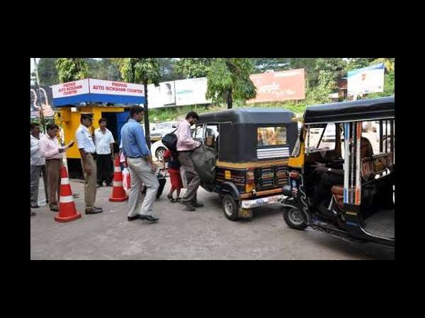 ಬೂತ್ ನಲ್ಲಿ ಕೂತವನಿಗೆ ಆಟೋದವರಿಗೆ ಲಿಂಕ್ 