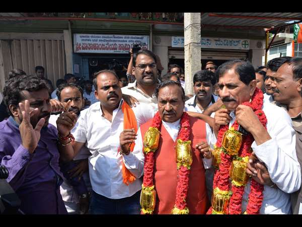 ಬಾಯ್ತಿಪ್ಪಿನಿಂದ ಕಾಂಗ್ರೆಸ್ಗೆ 150 ಸೀಟ್ ಎಂದ ಮುರುಳೀಧರ್ ರಾವ್ 