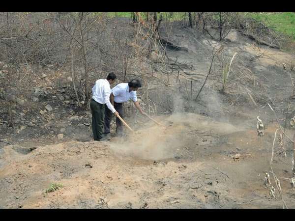 ಬೆಂಕಿಗೆ ಕಾರಣವೇನು? ಬೆಂಕಿಗೆ ಕಾರಣವೇನು?
