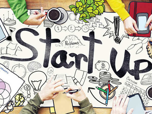 ಒಂದು ಖಾಸಗಿ ಮತ್ತೊಂದು ಸರ್ಕಾರಿ ಕಾಲೇಜು ಆಯ್ಕೆ ಒಂದು ಖಾಸಗಿ ಮತ್ತೊಂದು ಸರ್ಕಾರಿ ಕಾಲೇಜು ಆಯ್ಕೆ