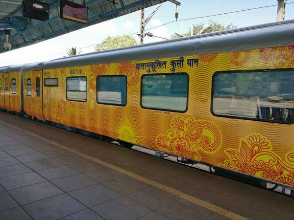 ತೇಜಸ್ ಮಾರ್ಗಗಳು