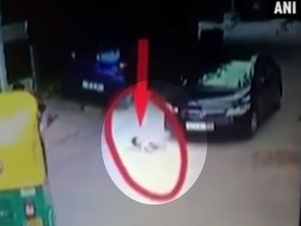 Video : Babies close encounter with death in Bengaluru Video : Babies close encounter with death in Bengaluru