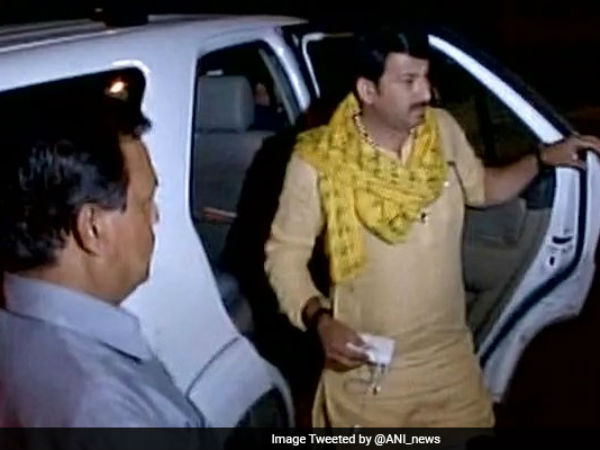 Delhi BJP chief Majoj Tiwari's house ransacked Delhi BJP chief Majoj Tiwari's house ransacked