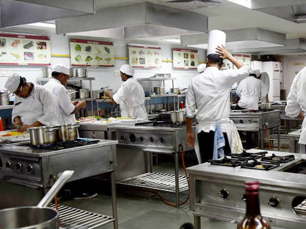 ಅಮೇರಿಕನ್ನರಿಗೂ ಕೈ ರುಚಿ ತೋರಿಸಿದ ಖನ್ನಾ