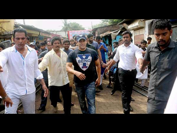 ಸ್ವಚ್ಛ ಶೌಚ ಅಭಿಯಾನದಲ್ಲಿ ಭಾಗಿ ಸ್ವಚ್ಛ ಶೌಚ ಅಭಿಯಾನದಲ್ಲಿ ಭಾಗಿ