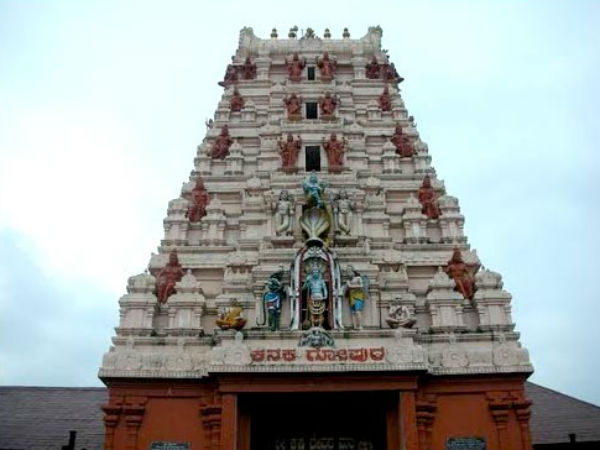 ಕನಕಗೋಪುರ ವಿವಾದ 