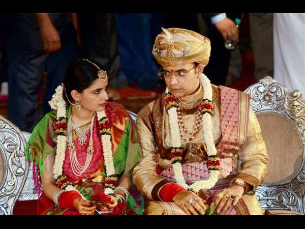 ದತ್ತುಪುತ್ರರಿಗೆ ತಟ್ಟಲ್ಲ ಅಲಮೇಲಮ್ಮನ ಶಾಪ! ದತ್ತುಪುತ್ರರಿಗೆ ತಟ್ಟಲ್ಲ ಅಲಮೇಲಮ್ಮನ ಶಾಪ!