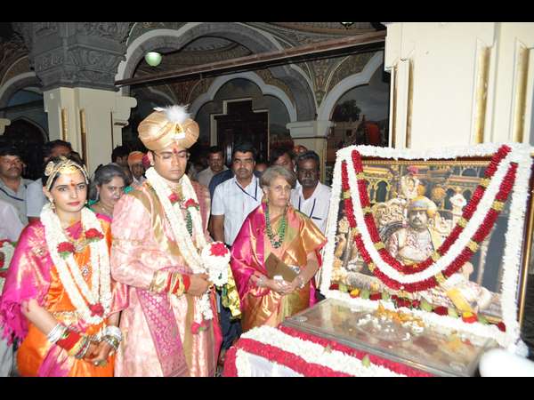 ಶಾಪ ನೀಡಿ ದೇಹತ್ಯಾಗ ಮಾಡಿದ ಅಲಮೇಲಮ್ಮ ಶಾಪ ನೀಡಿ ದೇಹತ್ಯಾಗ ಮಾಡಿದ ಅಲಮೇಲಮ್ಮ
