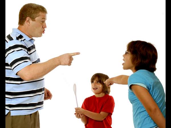 ಅಪ್ಪ ಎಂಬ ವ್ಯಕ್ತಿತ್ವಕ್ಕೆ ಮಸಿಬಳಿಯುವವರು