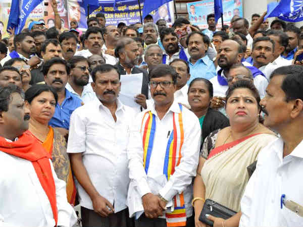 SC/ST state government employees protest in Bengaluru SC/ST state government employees protest in Bengaluru