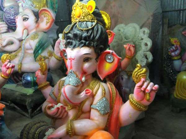 ವಿದ್ಯುತ್ ಅವಘಡ ತಡೆಗೆ ಎತ್ತರ ಗಣೇಶ ಮೂರ್ತಿಗೆ ತಡೆ ವಿದ್ಯುತ್ ಅವಘಡ ತಡೆಗೆ ಎತ್ತರ ಗಣೇಶ ಮೂರ್ತಿಗೆ ತಡೆ