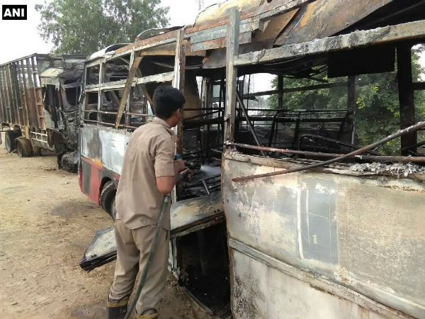 22 killed after bus collides with lorry in Uttar Pradesh 22 killed after bus collides with lorry in Uttar Pradesh