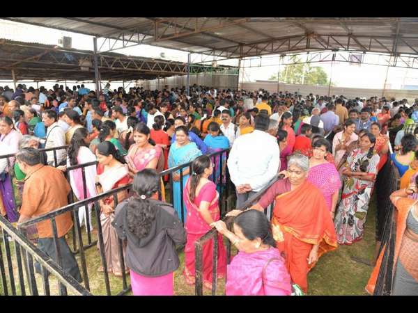 Special prayers begin in chamundeshwari temple on ashada Friday at chamundi hills 